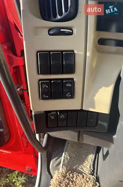Тягач Renault Premium 2011 в 