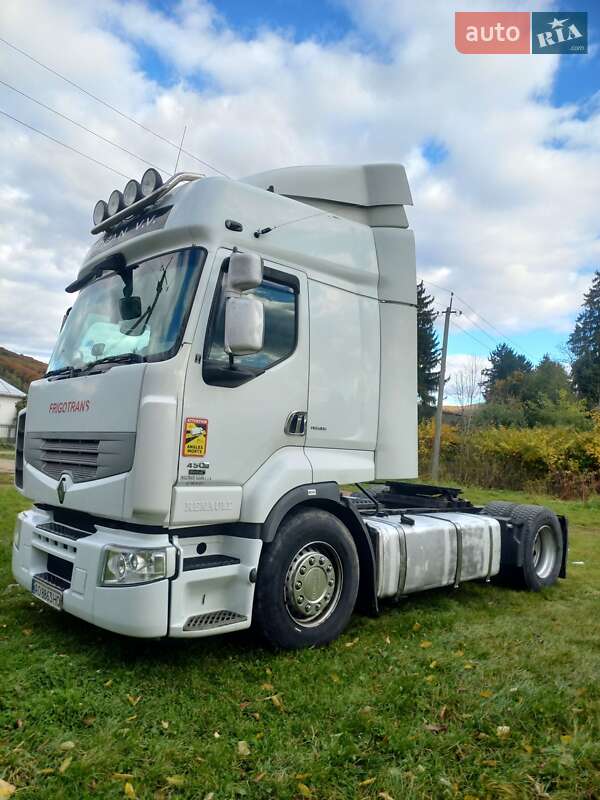 Тягач Renault Premium 2008 в Иршаве