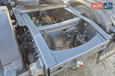 Тягач Renault Premium 2013 в 
