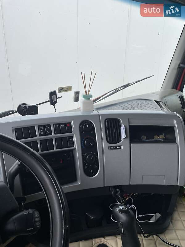 Тягач Renault Premium 2007 в Иршаве фото 7 Тягач Renault Premium 2007 в Иршаве