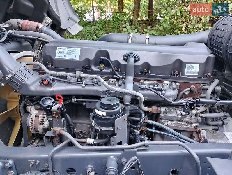 Тягач Renault Premium 2013 в Кривому Розі