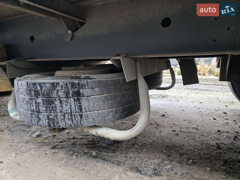 Контейнеровоз Renault Premium 2011 в Жашківу