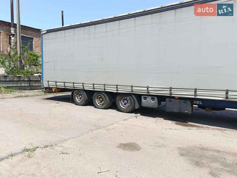 Тягач Renault Premium 2011 в Черкасах