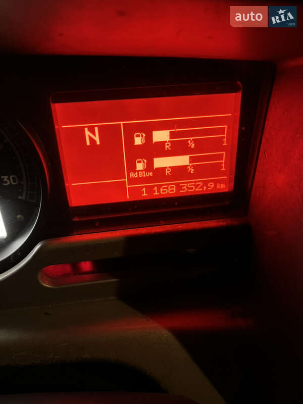 Тягач Renault Premium 2011 в Жашкове