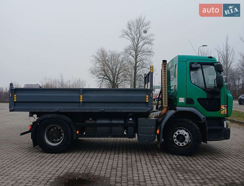 Самосвал Renault Premium 2010 в Ивано-Франковске