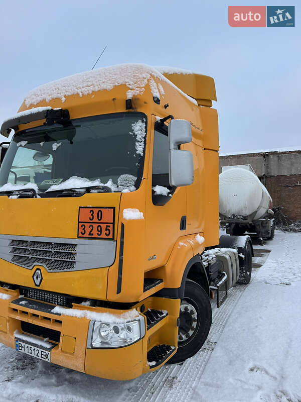Тягач Renault Premium 2009 в Полтаве