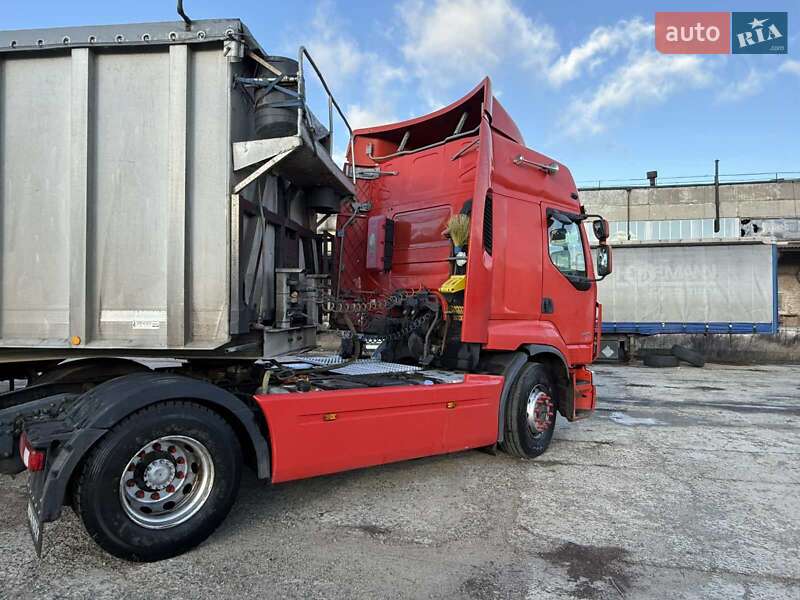 Тягач Renault Premium 2011 в Сумах