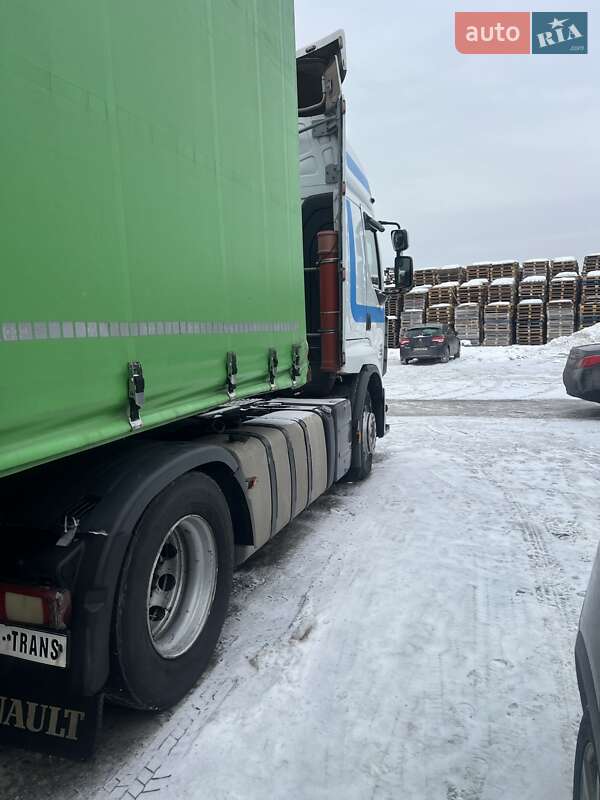 Тягач Renault Premium 2008 в Львове
