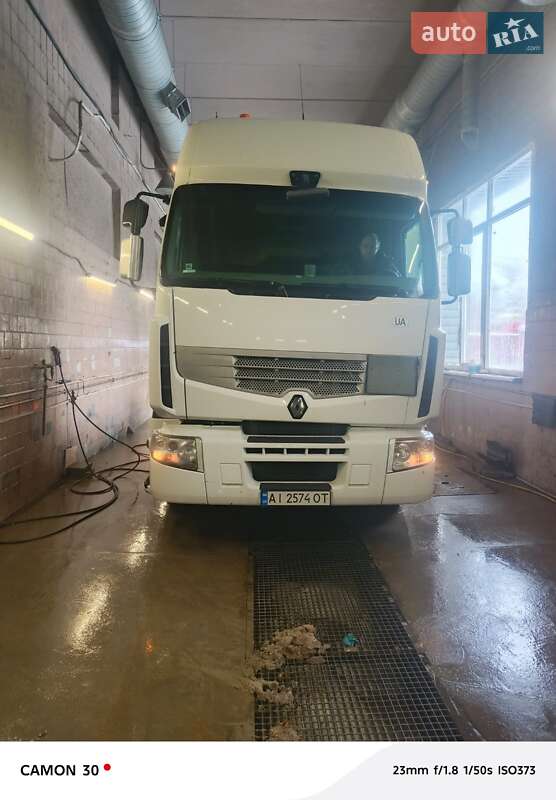 Renault Premium 2011