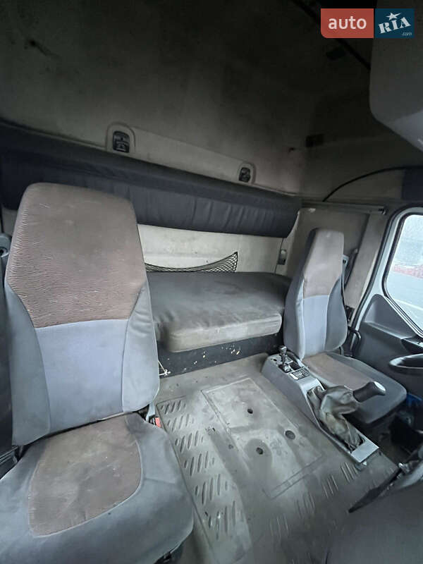 Тягач Renault Premium 2005 в Киеве