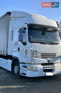 Тягач Renault Premium 2013 в Яворове