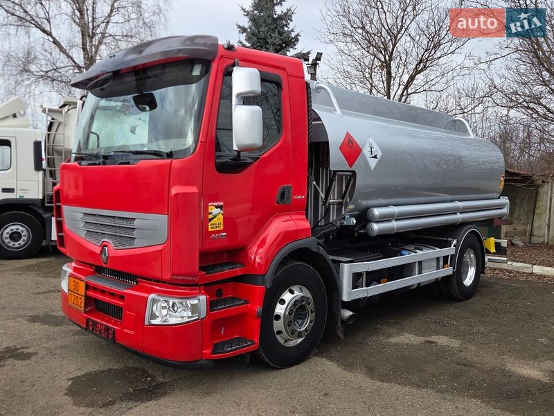 Бензовоз Renault Premium 2011 в Черновцах