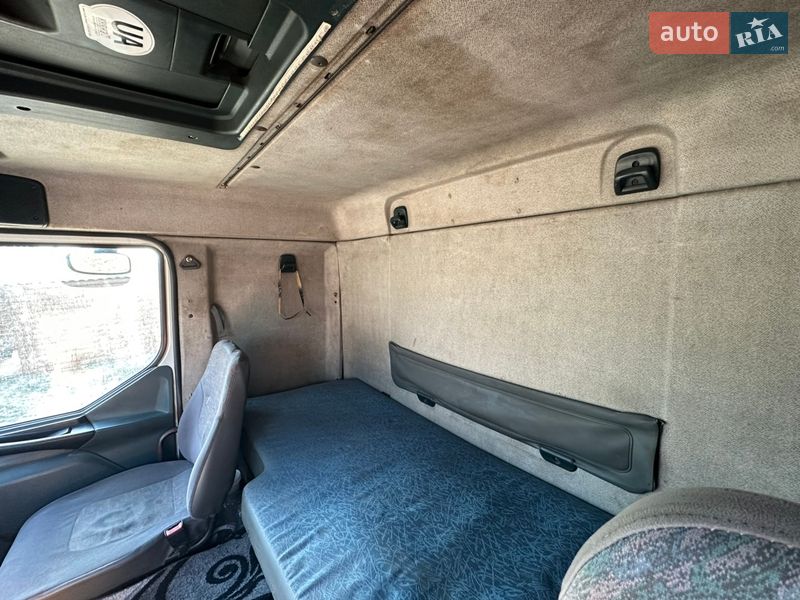 Самоскид Renault Premium 1998 в Богодухіву