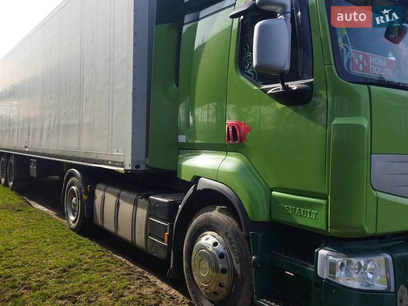 Тягач Renault Premium 2009 в Рогатине