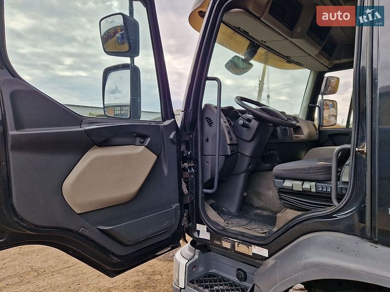 Тягач Renault Premium 2011 в Ровно