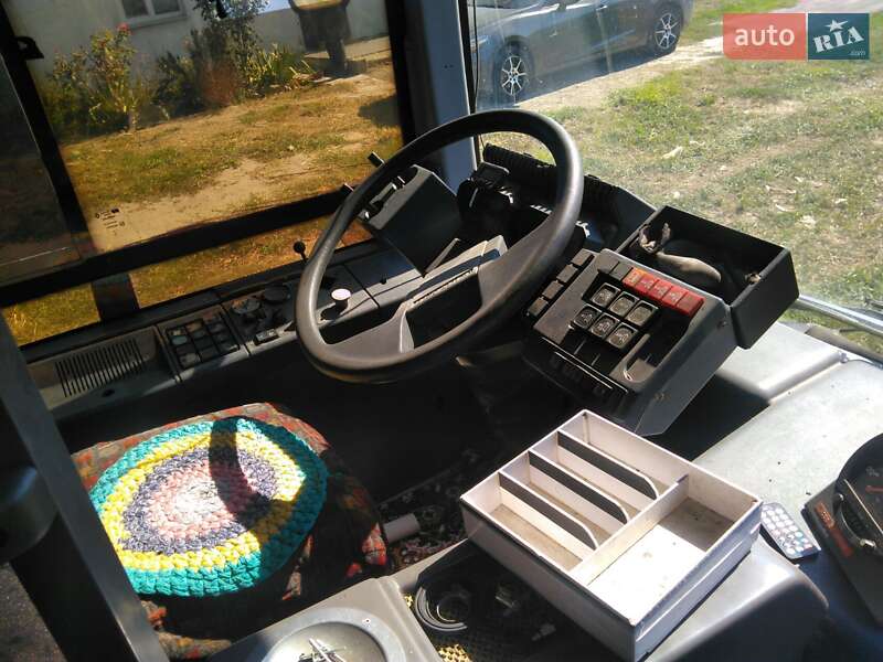 Пригородный автобус Renault R312 1996 в Виннице