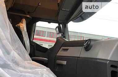 Тягач Renault Range T/T-Series  2015 в 