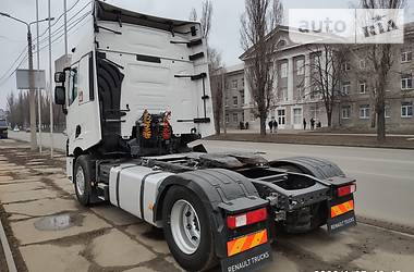 Тягач Renault Range T/T-Series  2015 в 