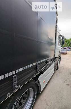 Тягач Renault Range T/T-Series  2015 в 