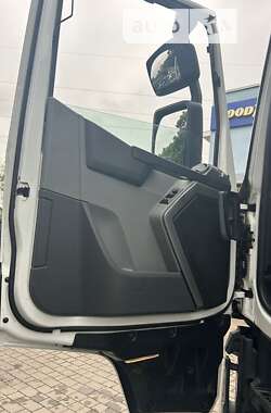 Тягач Renault Range T/T-Series  2014 в 