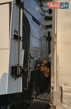 Тягач Renault Range T/T-Series  2015 в 