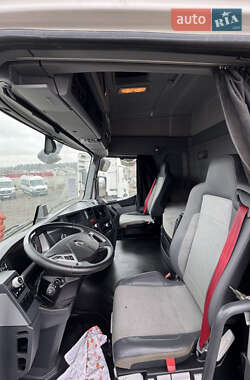 Тягач Renault Range T/T-Series  2015 в 