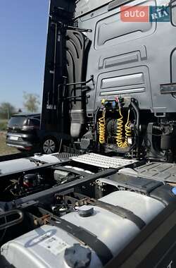 Тягач Renault Range T/T-Series  2013 в 