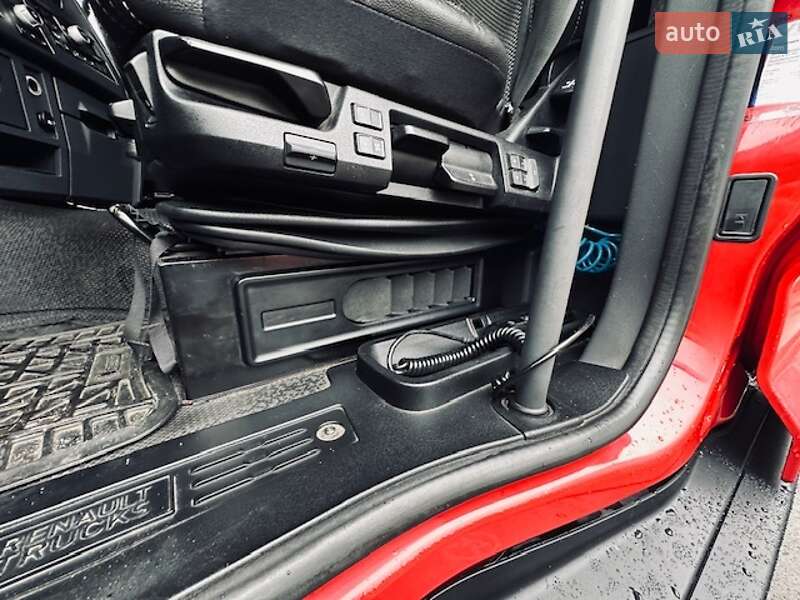 Тягач Renault Range T/T-Series  2017 в Киеве