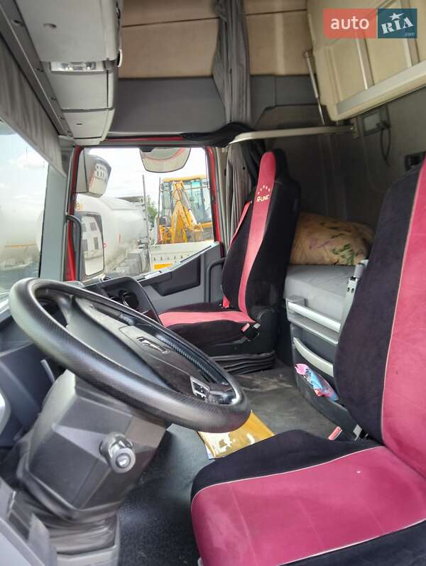 Тягач Renault Range T/T-Series  2015 в Житомирі
