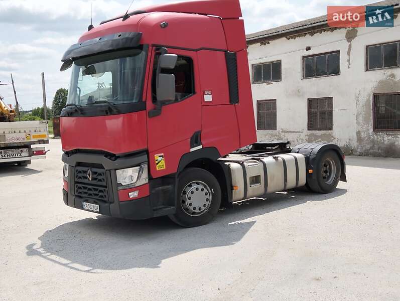 Тягач Renault Range T/T-Series  2015 в Житомирі