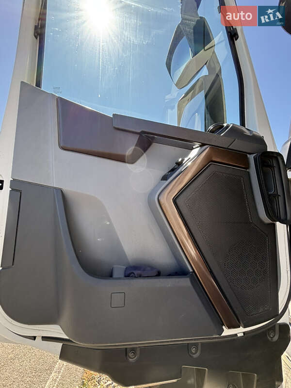 Тягач Renault Range T/T-Series  2016 в Ужгороді
