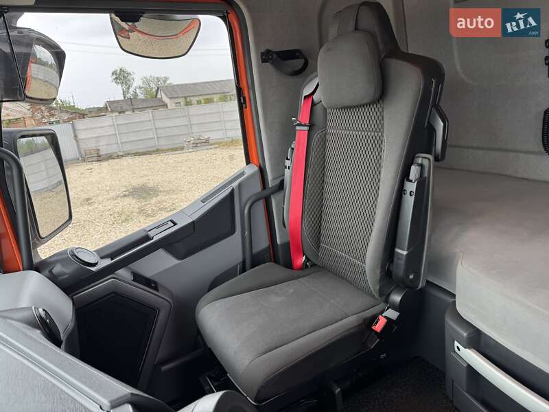 Тягач Renault Range T/T-Series  2017 в Радивиліві