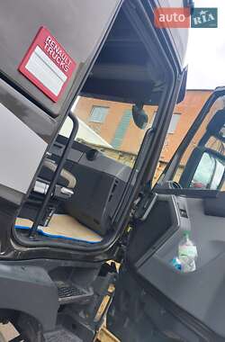 Тягач Renault Range T/T-Series  2014 в 