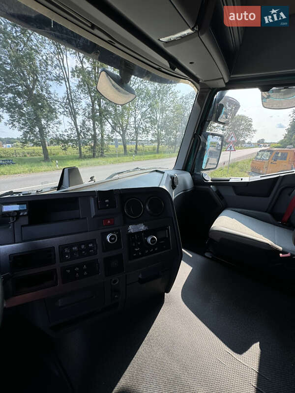 Тягач Renault Range T/T-Series  2015 в Чернівцях