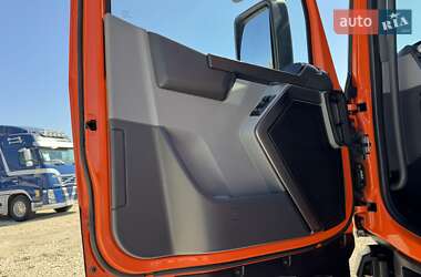 Тягач Renault Range T/T-Series  2017 в 