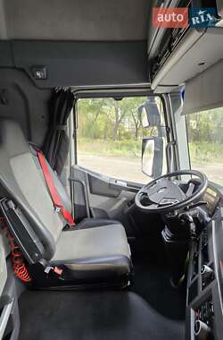 Тягач Renault Range T/T-Series  2015 в 