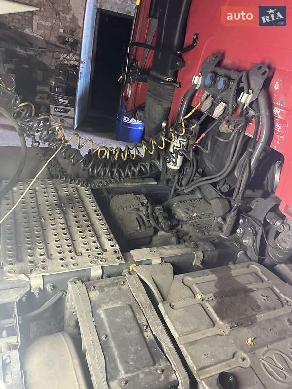 Тягач Renault Range T/T-Series  2015 в Ромнах