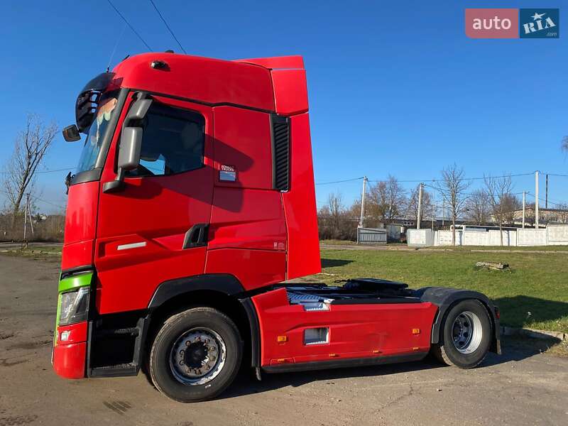 Тягач Renault Range T/T-Series  2015 в Луцке