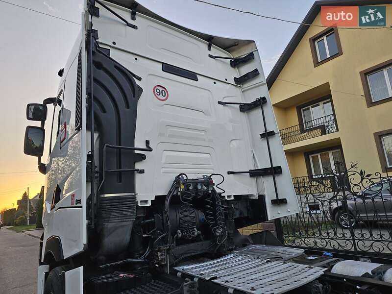 Тягач Renault Range T/T-Series  2017 в Луцьку