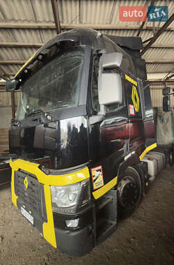 Тягач Renault Range T/T-Series  2015 в Тернополе