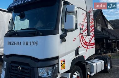 Тягач Renault Range T/T-Series  2014 в Хусте