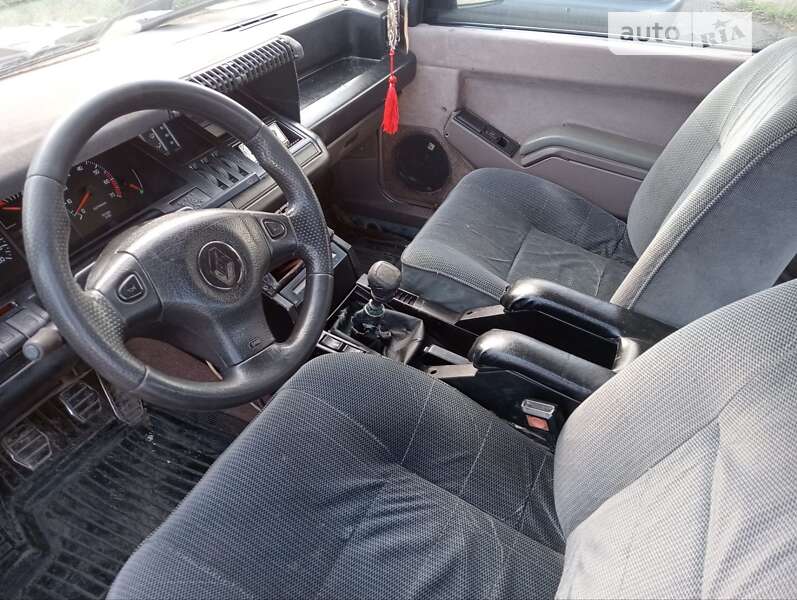 Хэтчбек Renault Rapid 1985 в Ровно