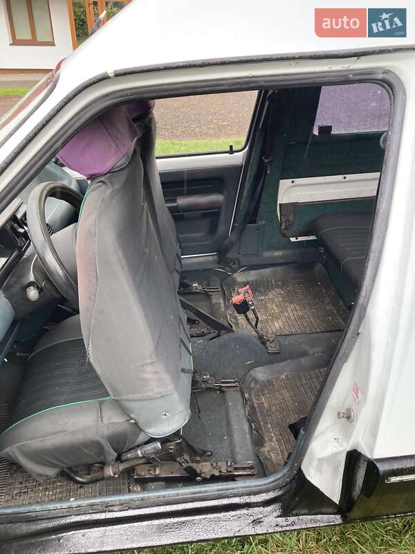 Минивэн Renault Rapid 1996 в Судовой Вишне