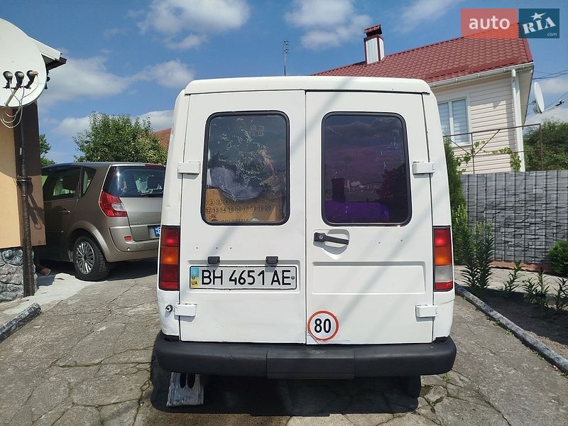 Грузовой фургон Renault Rapid 1992 в Ровно