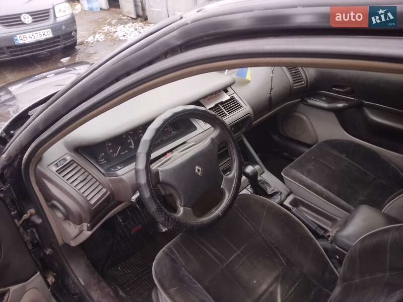 Лифтбек Renault Safrane 1992 в Виннице