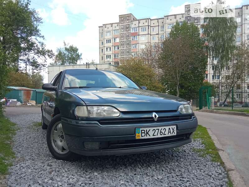 Лифтбек Renault Safrane 1993 в Ровно
