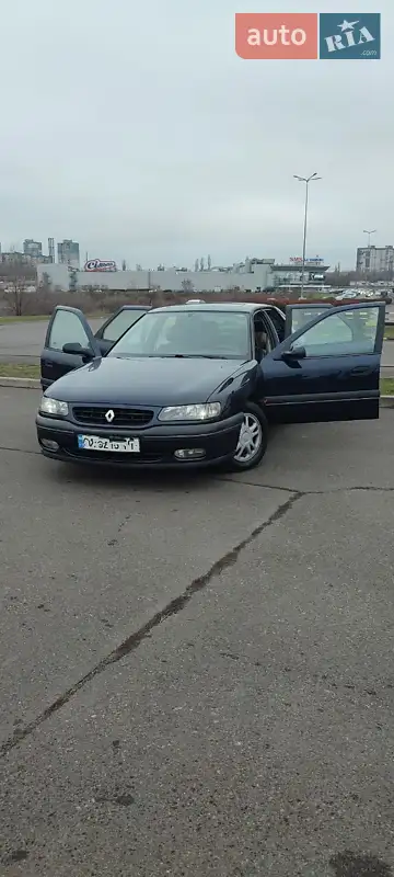 Лифтбек Renault Safrane 1997 в 
