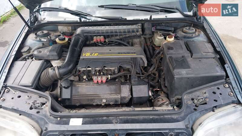 Ліфтбек Renault Safrane 1994 в Миронівці