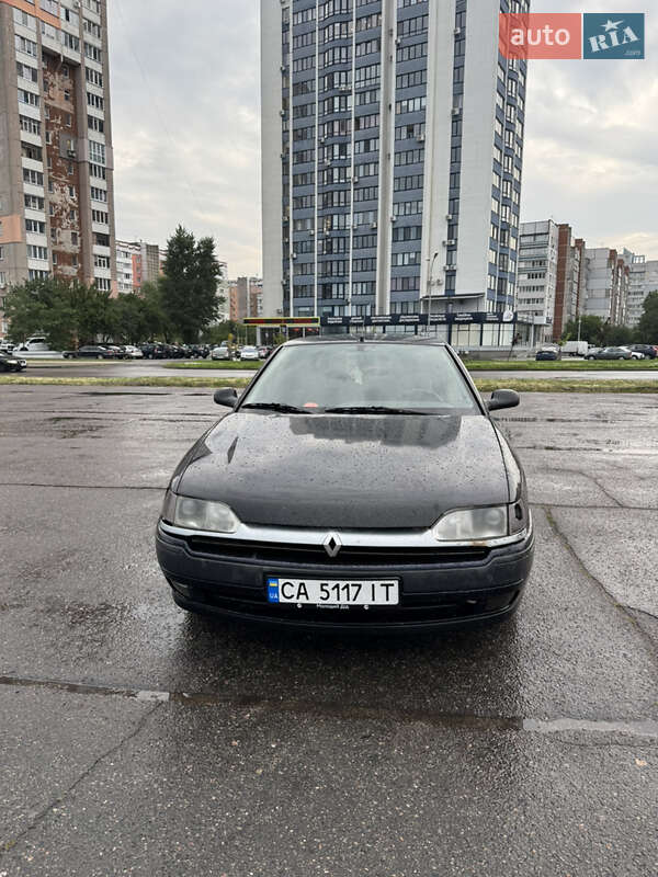 Renault Safrane 1994