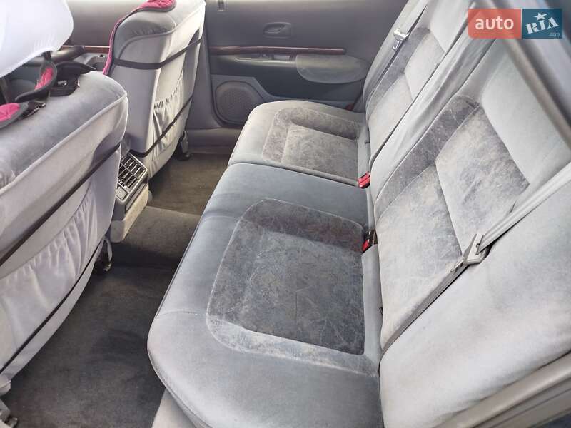 Лифтбек Renault Safrane 1998 в Прилуках